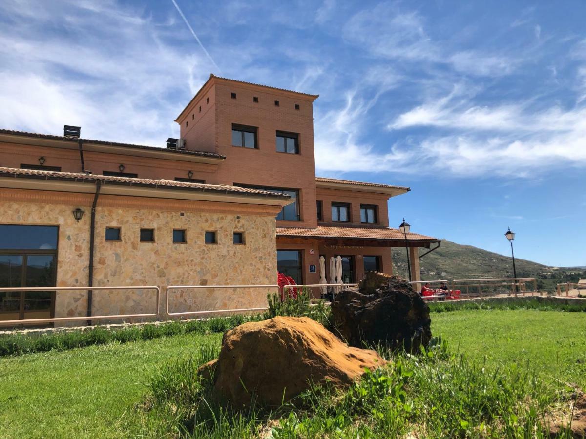 Hotel Villa De Estercuel Bagian luar foto